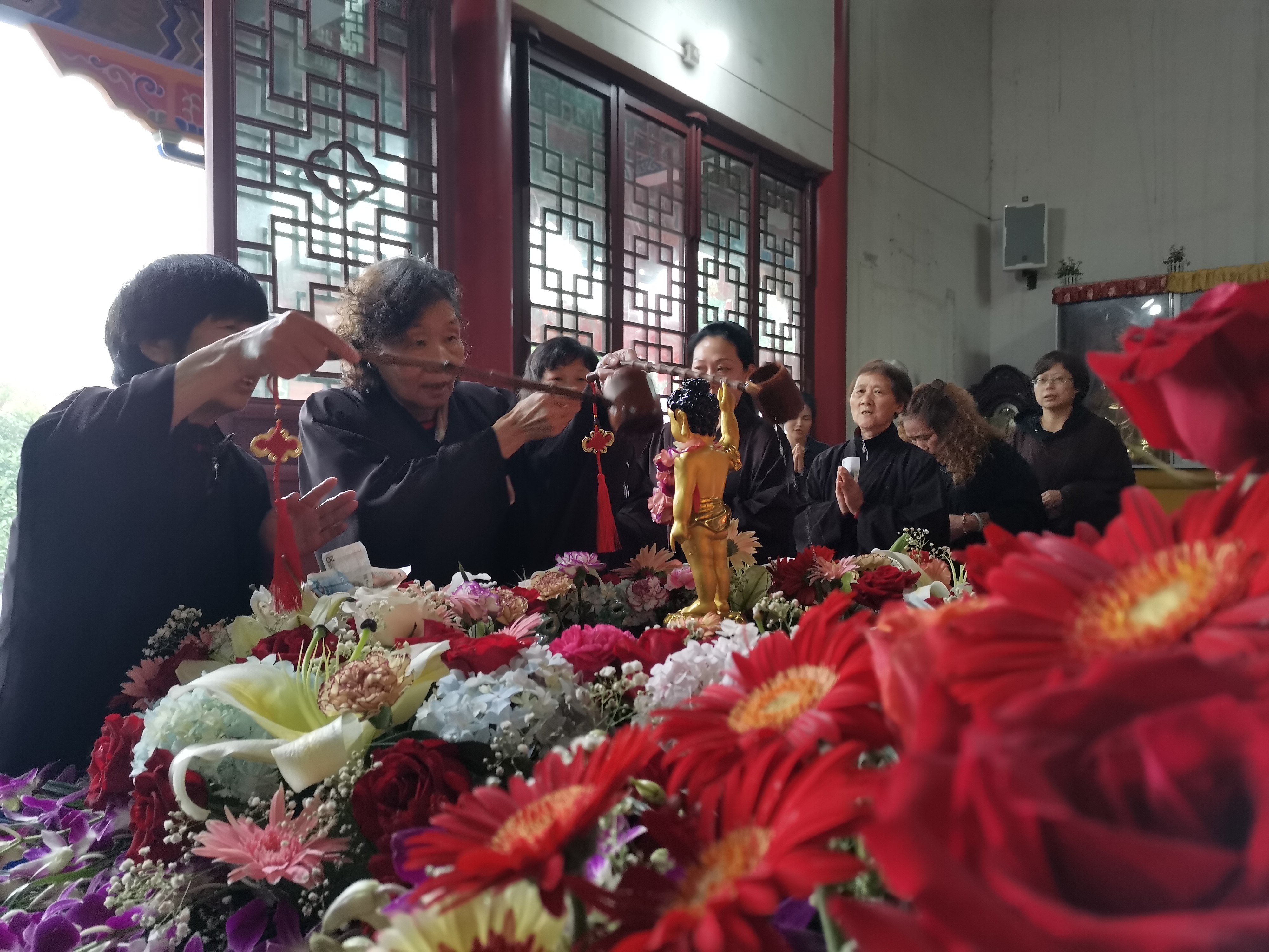 豪彩释迦牟尼佛圣诞法会圆满
